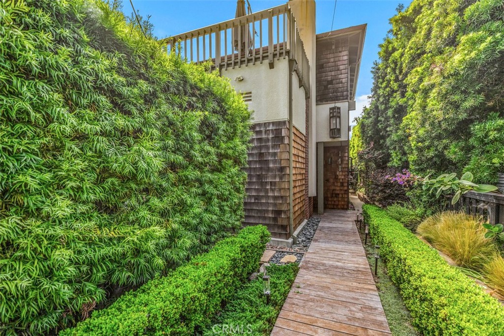 146 Chiquita Street, Laguna Beach CA 92651 - photo 2