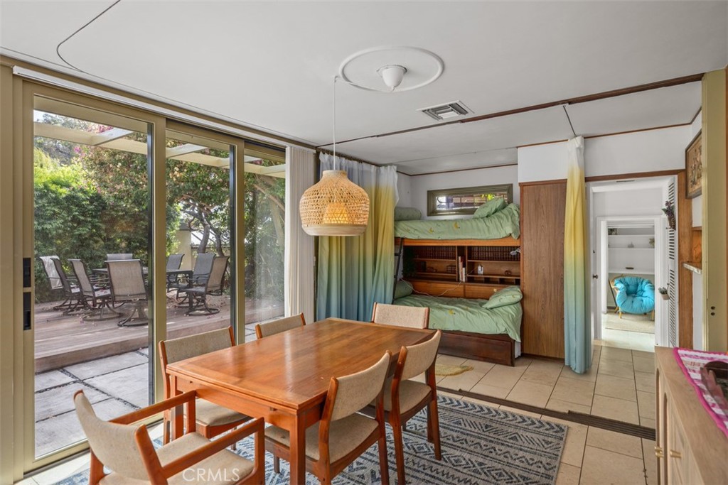 146 Chiquita Street, Laguna Beach CA 92651 - photo 8