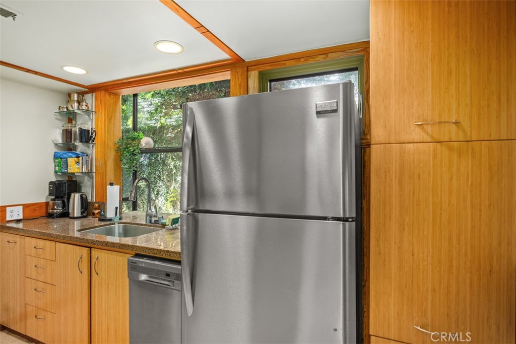146 Chiquita Street, Laguna Beach CA 92651 - photo 11