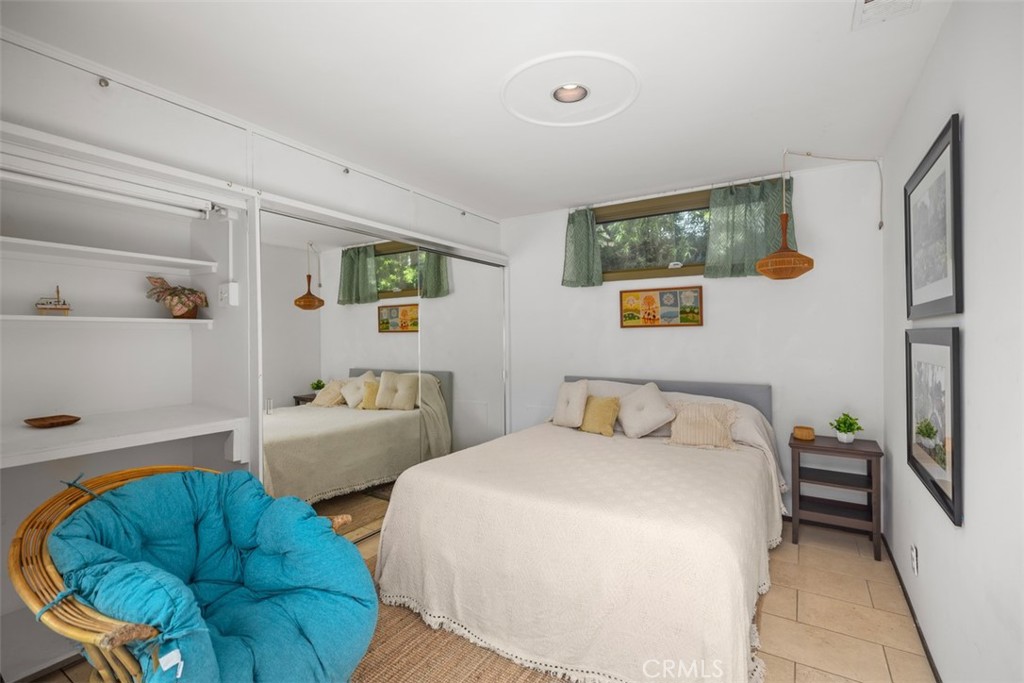 146 Chiquita Street, Laguna Beach CA 92651 - photo 16