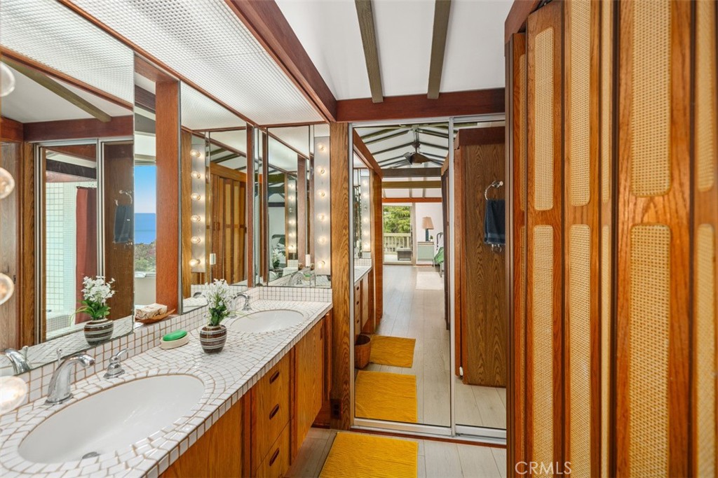 146 Chiquita Street, Laguna Beach CA 92651 - photo 28
