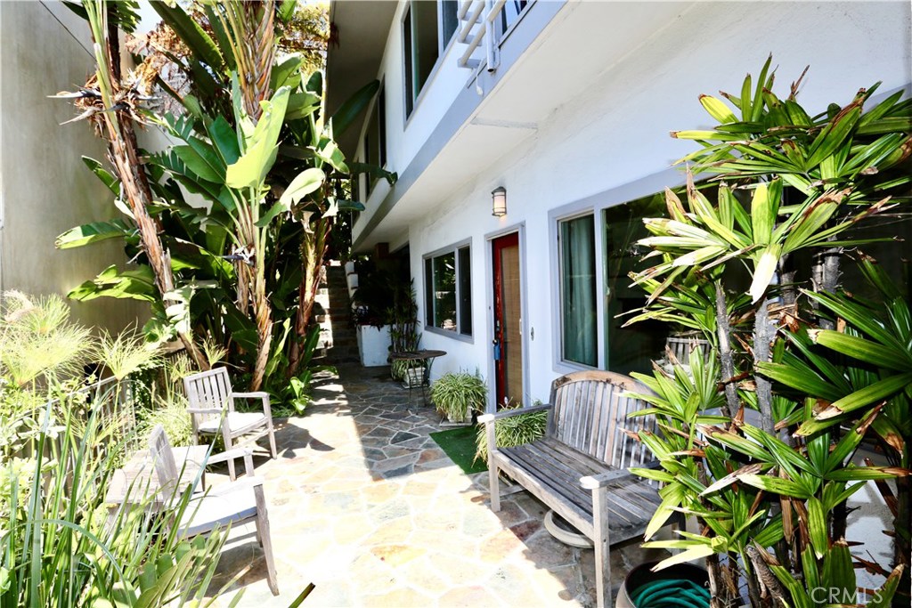 146 Cliff Drive C, Laguna Beach CA 92651 - photo 1