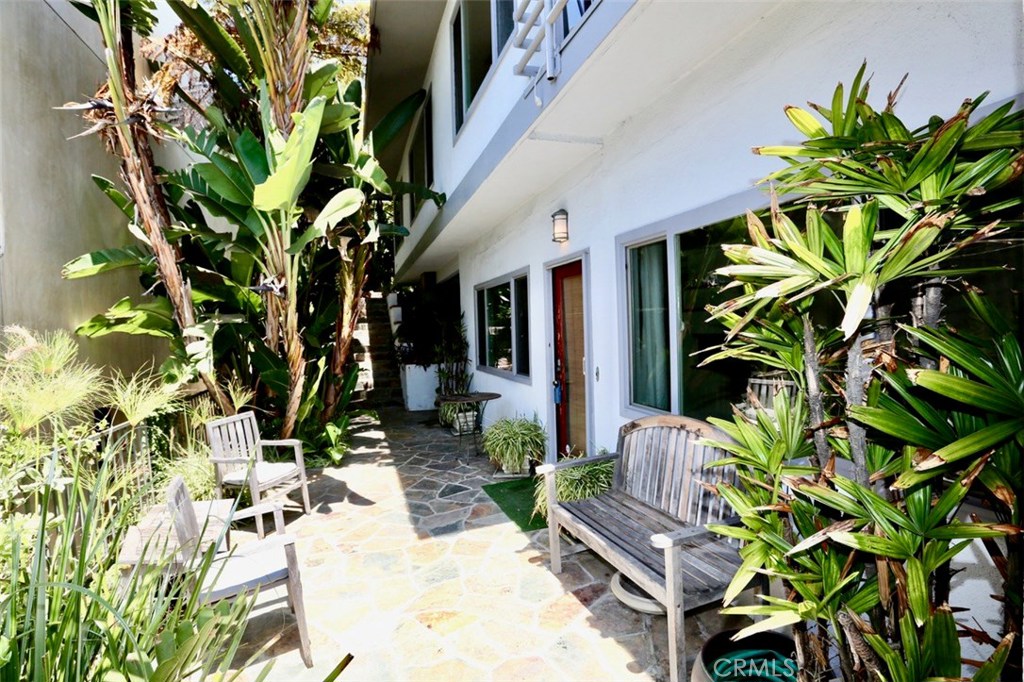 146 Cliff Drive C, Laguna Beach CA 92651 - photo 1