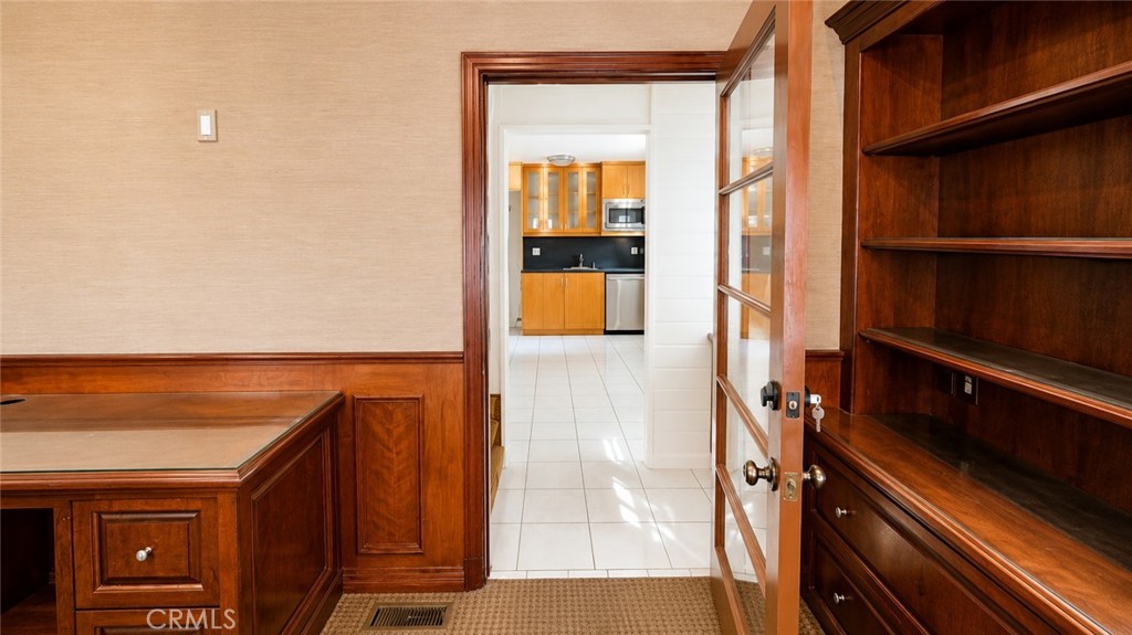 1461 Glenneyre B, Laguna Beach CA 92651 - photo 4