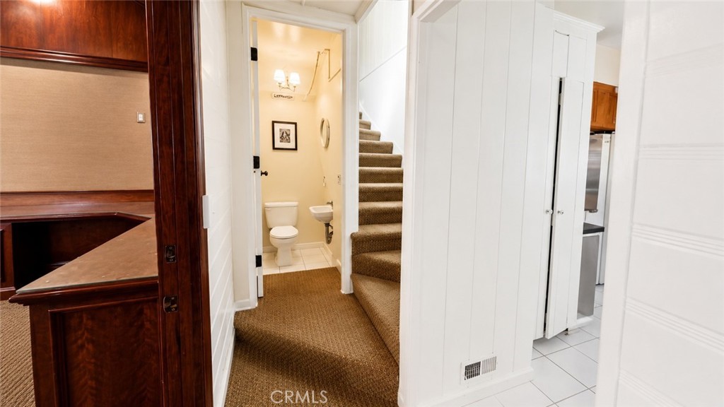 1461 Glenneyre B, Laguna Beach CA 92651 - photo 6