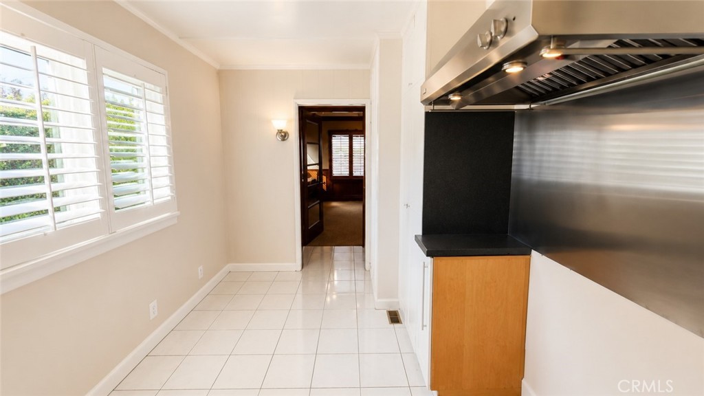1461 Glenneyre B, Laguna Beach CA 92651 - photo 8