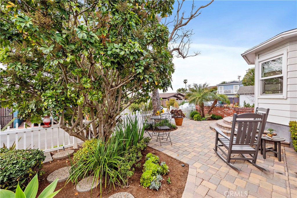 1466 Randall Way, Laguna Beach CA 92651 - photo 13