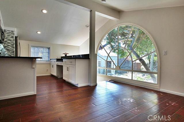 Custom blinds have been installed for the "Sun burst" window - 1486 Morningside Circle STUDIO, Laguna Beach CA 92651 - photo 4