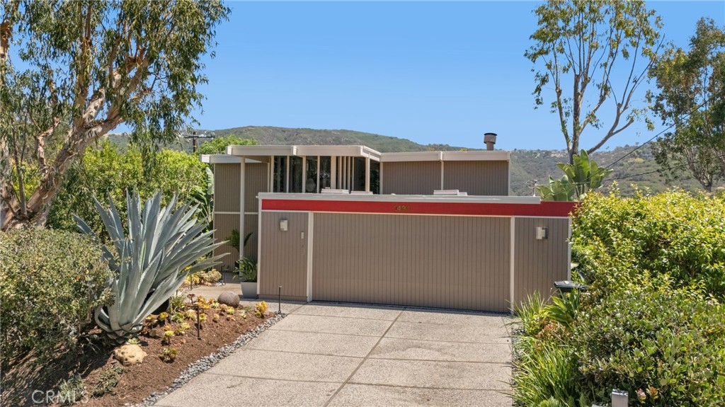 1494 Bluebird Canyon Drive, Laguna Beach CA 92651 - photo 4