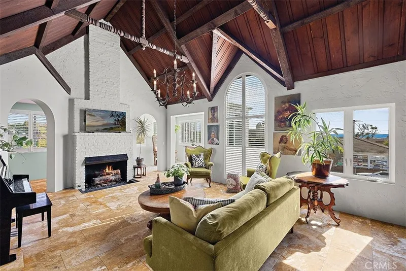 1494 Glenneyre, Laguna Beach, CA 92651