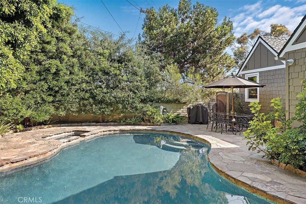 1494 Glenneyre, Laguna Beach CA 92651 - photo 2