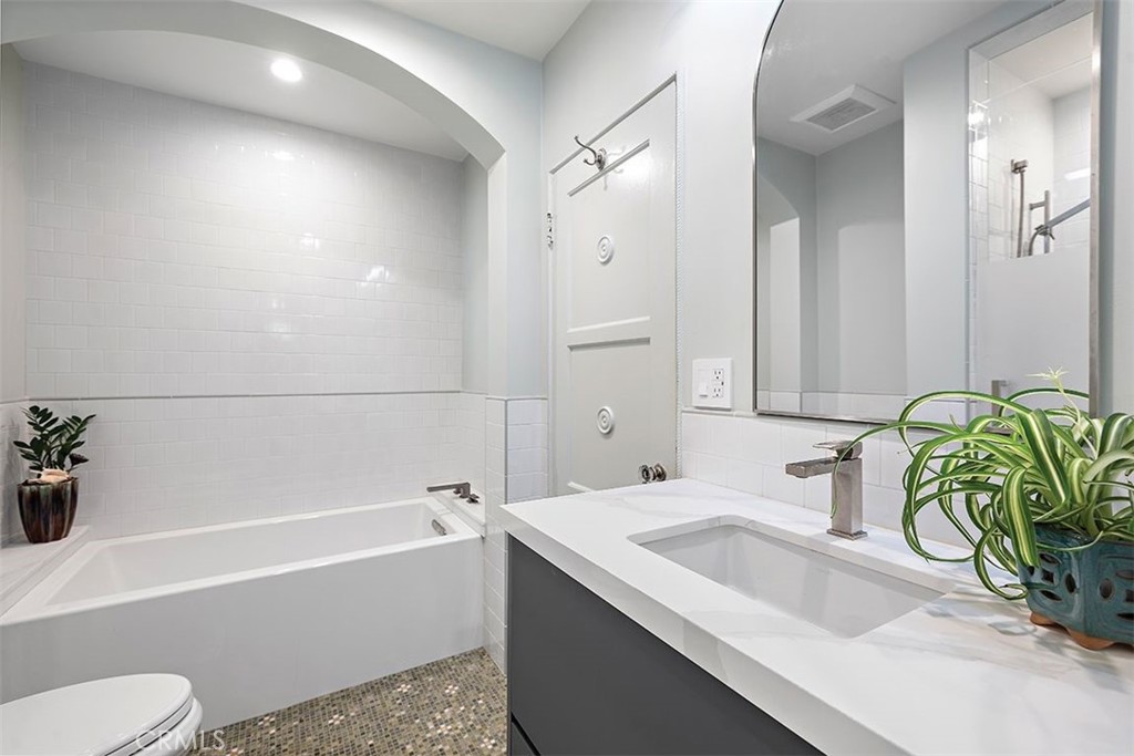 1494 Glenneyre, Laguna Beach CA 92651 - photo 18