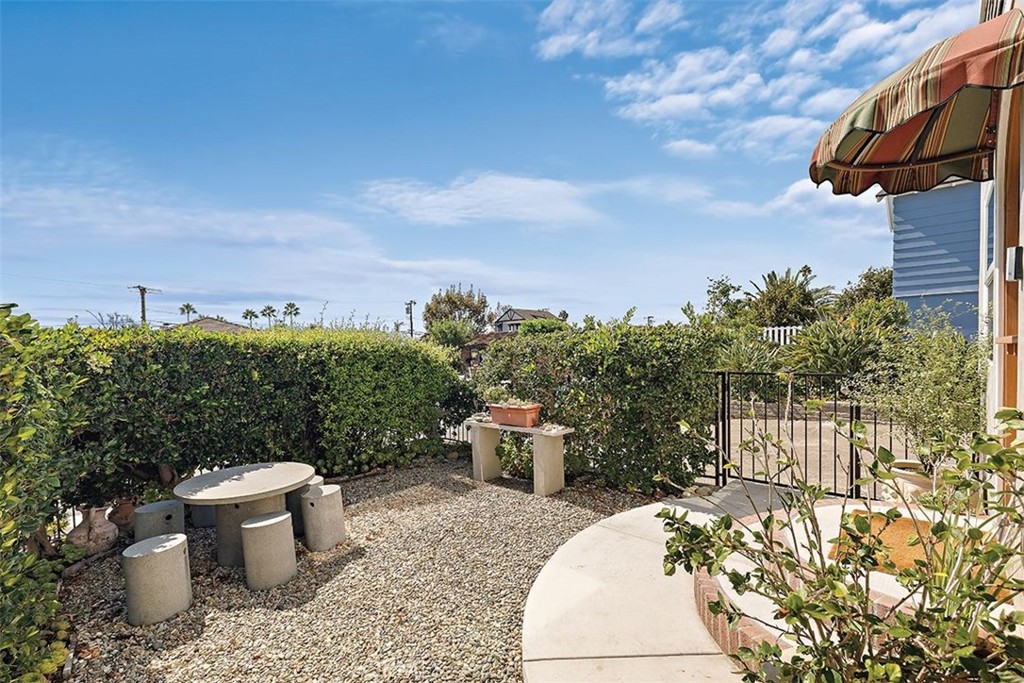 1494 Glenneyre, Laguna Beach CA 92651 - photo 31
