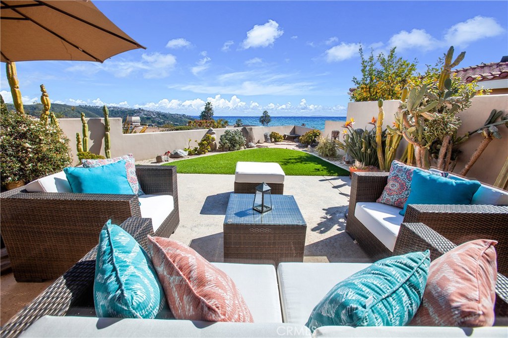 1495 Bounty Way, Laguna Beach CA 92651 - photo 1