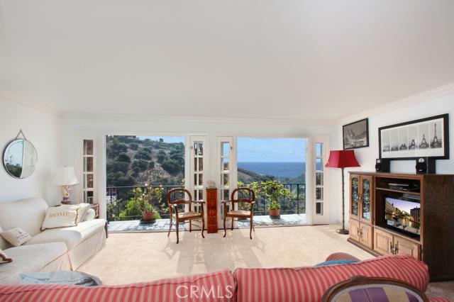 1499 Terrace Way, Laguna Beach CA 92651 - photo 1