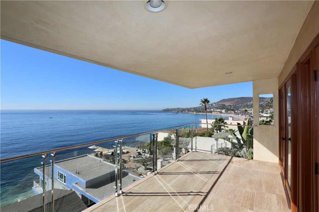 150 Cleo Street 6, Laguna Beach CA 92651 - photo 1
