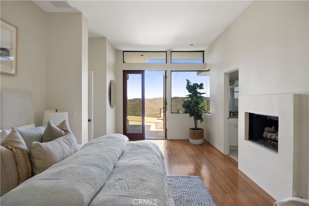 1505 Skyline Drive, Laguna Beach CA 92651 - photo 8