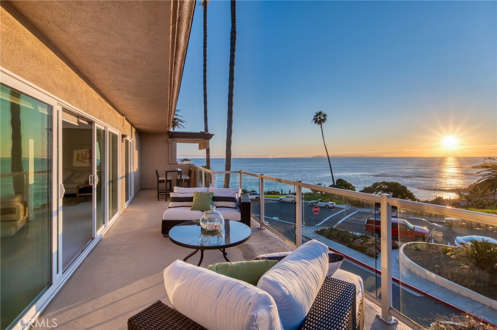 151 Myrtle Street 10, Laguna Beach CA 92651 - photo 1