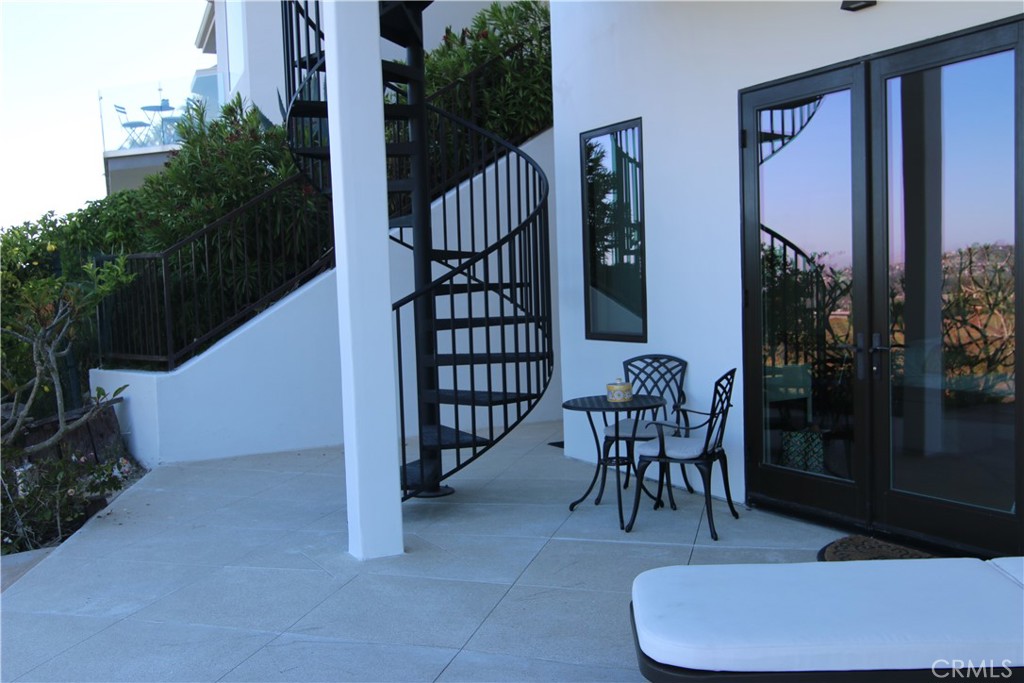 1515 Tahiti Avenue B, Laguna Beach CA 92651 - photo 18