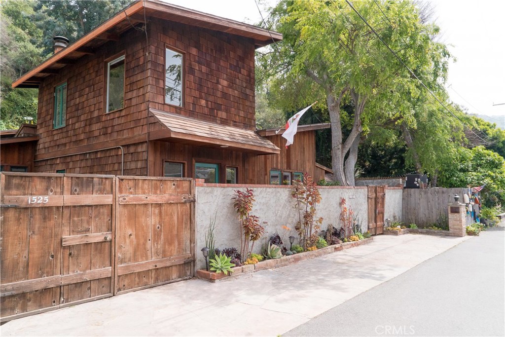 1525 Arroyo Drive & Front Parking Area - 1525 Arroyo Drive, Laguna Beach CA 92651 - photo 1