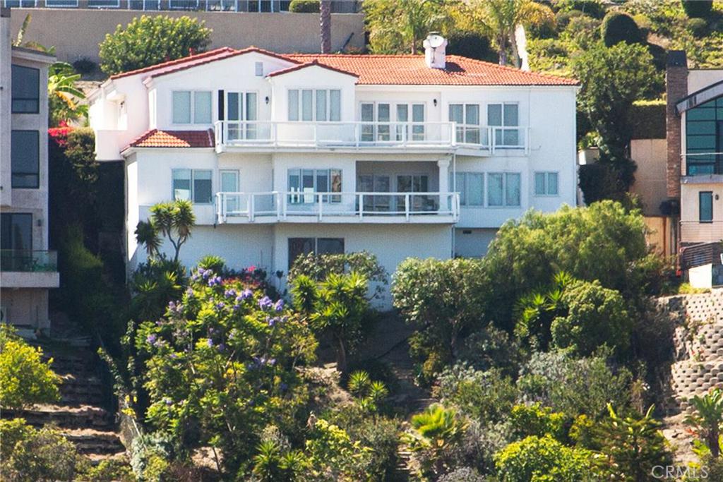 Five bedroom modern home perched atop unobstructed canyon with wide open ocean and canyon views - 1527 Tahiti Avenue, Laguna Beach CA 92651 - photo 1
