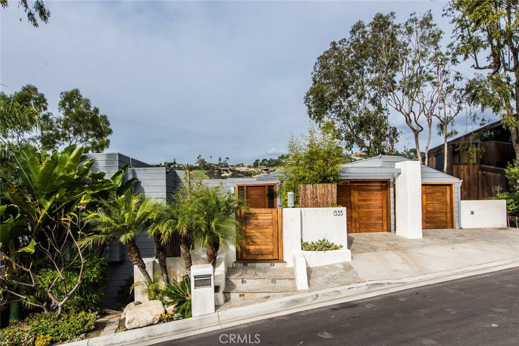 1535 Morningside Drive, Laguna Beach CA 92651 - photo 1