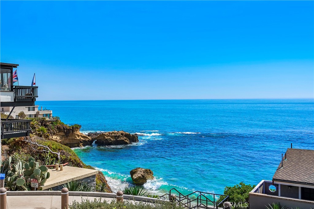 154 Front Pearl Street, Laguna Beach CA 92651 - photo 1