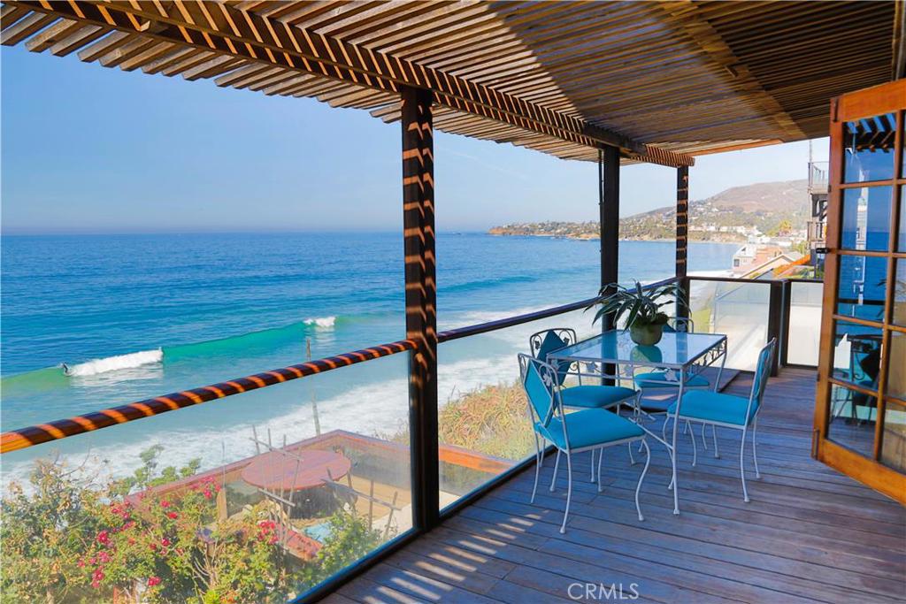 Check the surf from the deck - 154 Thalia Street, Laguna Beach CA 92651 - photo 1