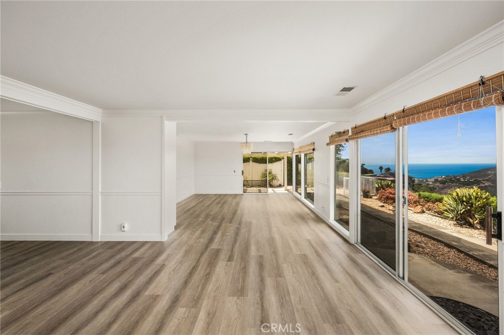 1545 Skyline Drive, Laguna Beach CA 92651 - photo 14