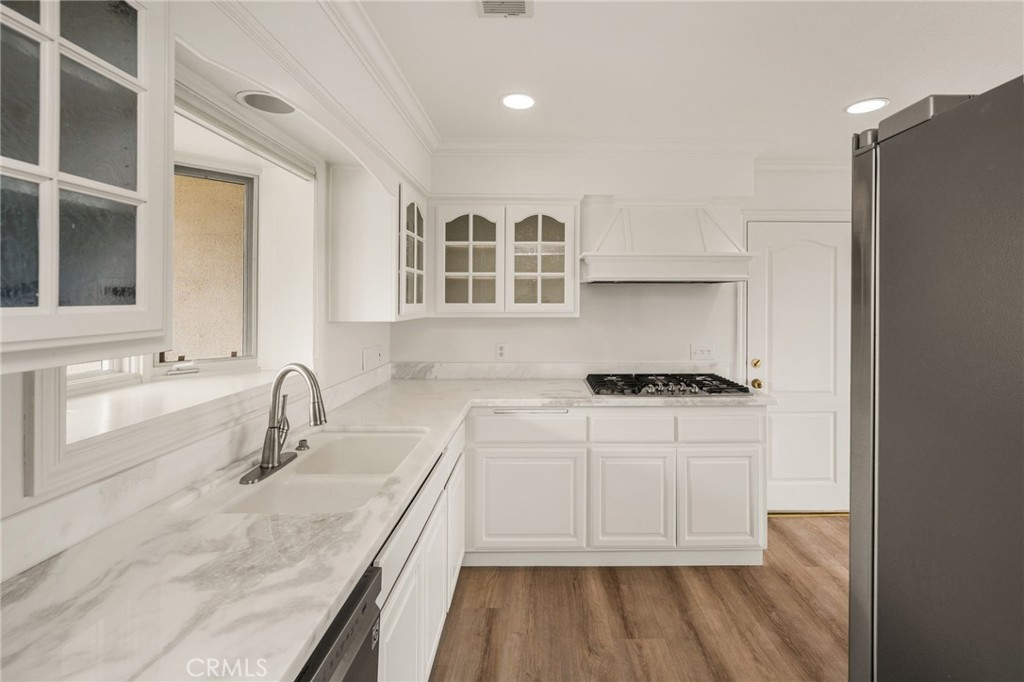 1545 Skyline Drive, Laguna Beach CA 92651 - photo 20