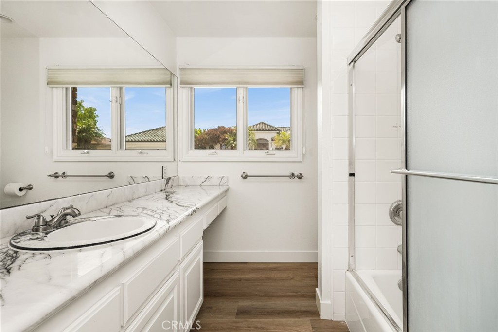 Secondary bathroom. - 1545 Skyline Drive, Laguna Beach CA 92651 - photo 32