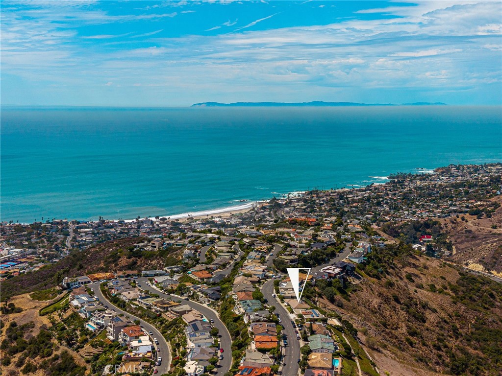 1545 Skyline Drive, Laguna Beach CA 92651 - photo 50