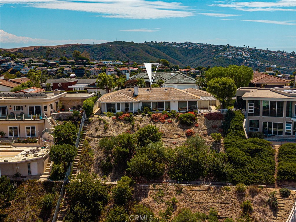 1545 Skyline Drive, Laguna Beach CA 92651 - photo 58