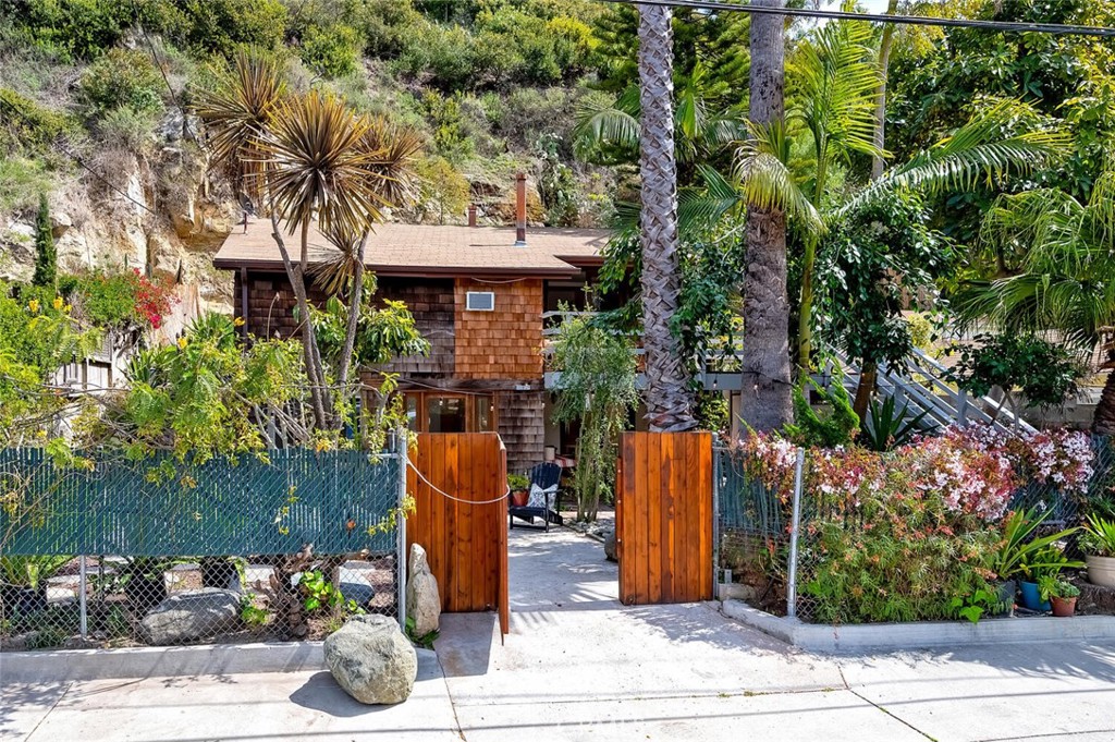 1553 Arroyo Drive, Laguna Beach CA 92651 - photo 1