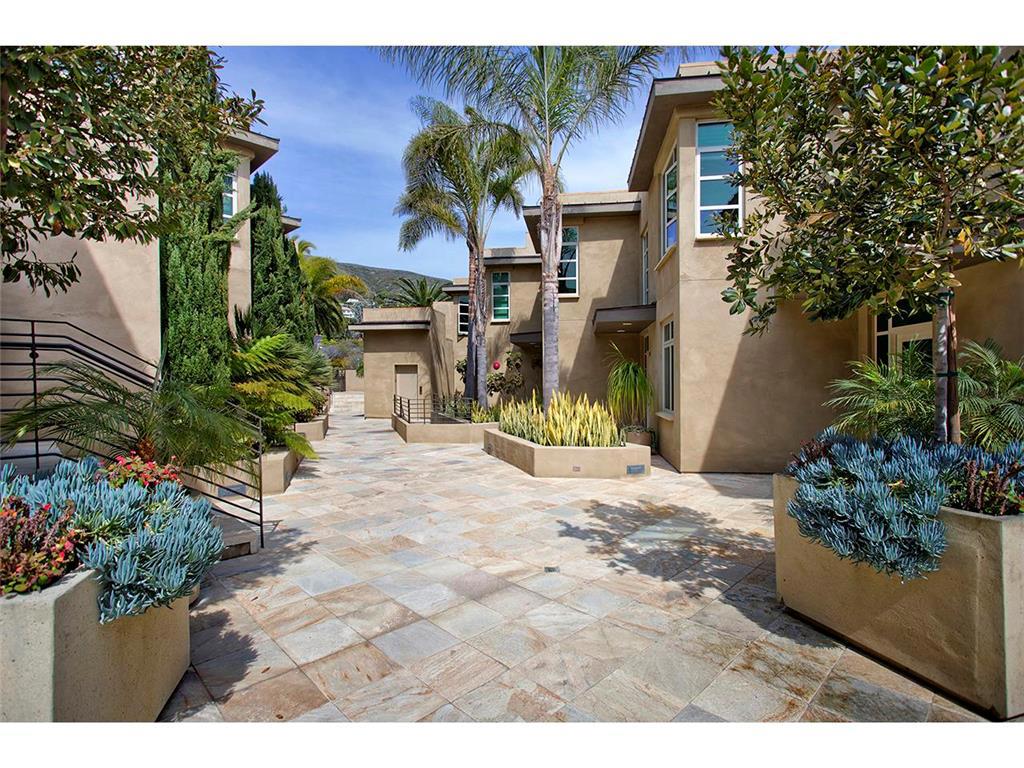 1553 N Coast 11, Laguna Beach CA 92651 - photo 1