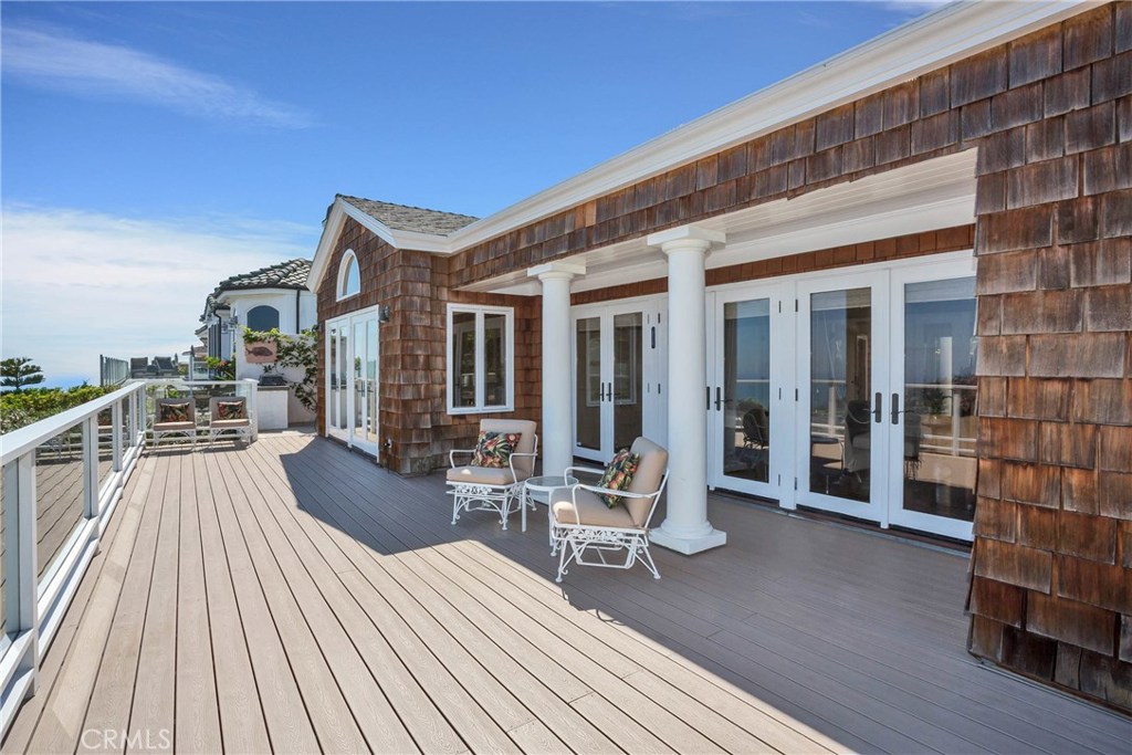 1554 Skyline Drive, Laguna Beach CA 92651 - photo 1