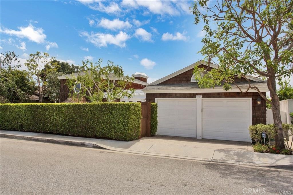 1554 Skyline Drive, Laguna Beach CA 92651 - photo 1