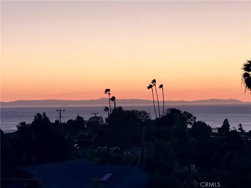 1560 Bluebird Canyon Drive, Laguna Beach