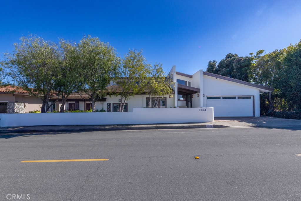 1564 Skyline Drive, Laguna Beach CA 92651 - photo 1