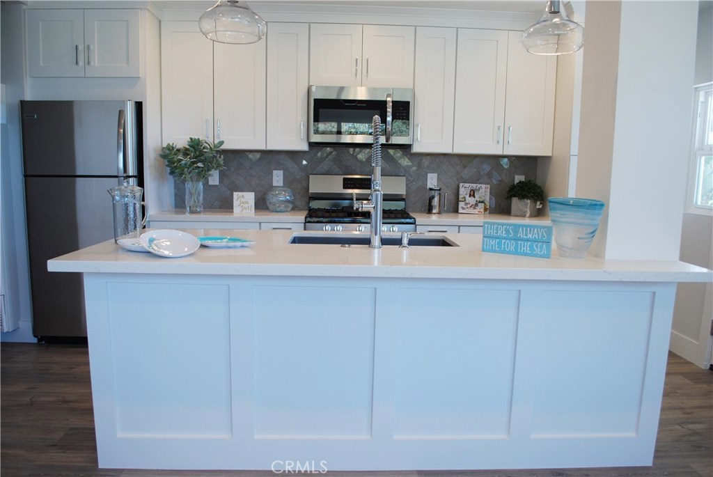 Light and Bright Open Concept - 1566 Glenneyre Street B, Laguna Beach CA 92651 - photo 1