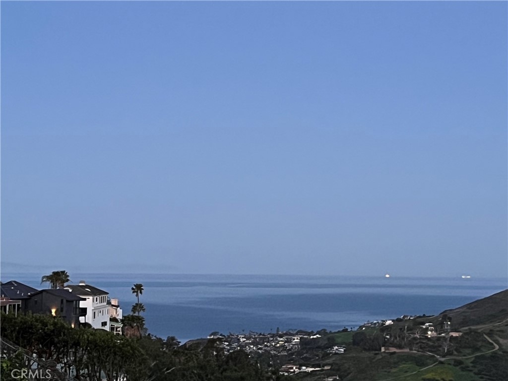 1569 Skyline, Laguna Beach CA 92651 - photo 38