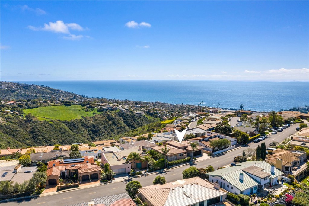 1570 Skyline Drive, Laguna Beach CA 92651 - photo 1