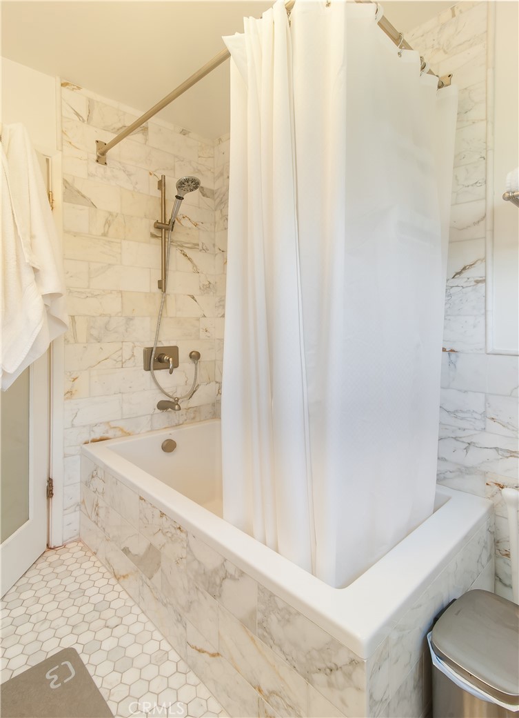 1570 Via Capri, Laguna Beach CA 92651 - photo 11