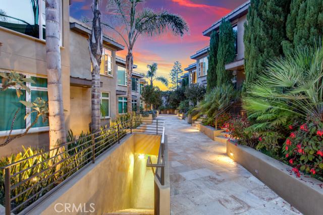 1571 N Coast Highway, Laguna Beach CA 92651 - photo 1