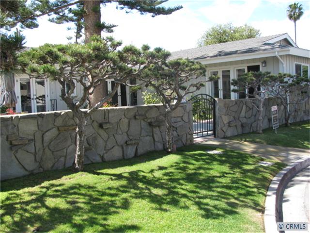 UNIT NO. 2 - 1575 VIA CAPRI 2, Laguna Beach CA 92651 - photo 1