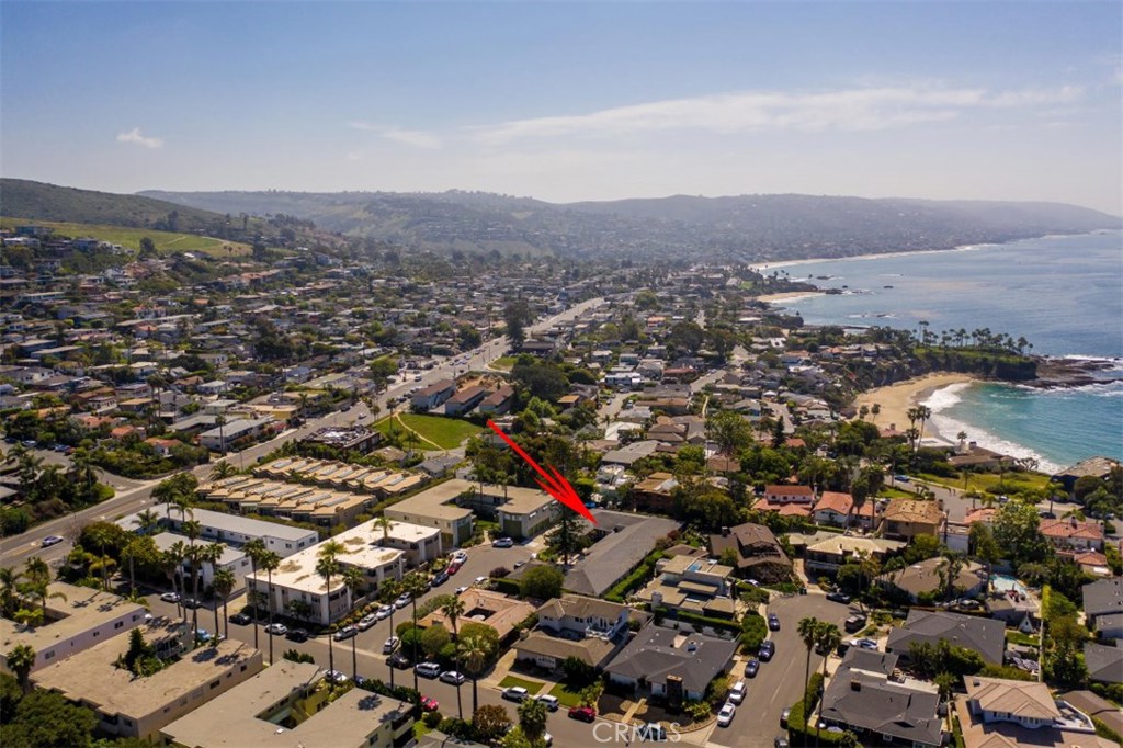 1575 VIA CAPRI 5, Laguna Beach CA 92651 - photo 1