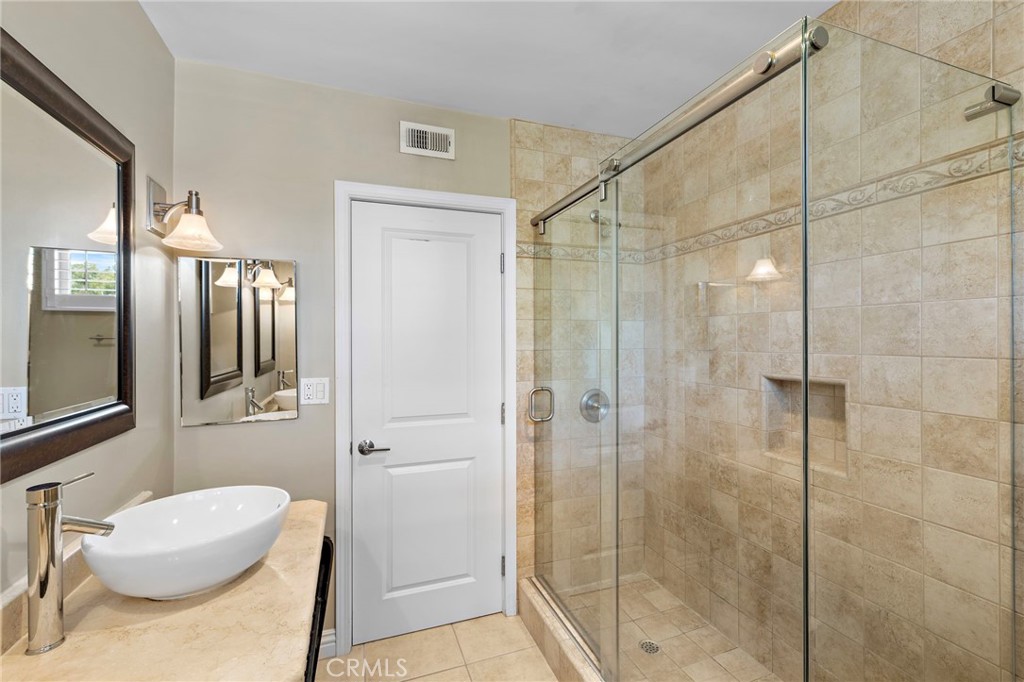Secondary bathroom - 1585 S Coast 65, Laguna Beach CA 92651 - photo 19