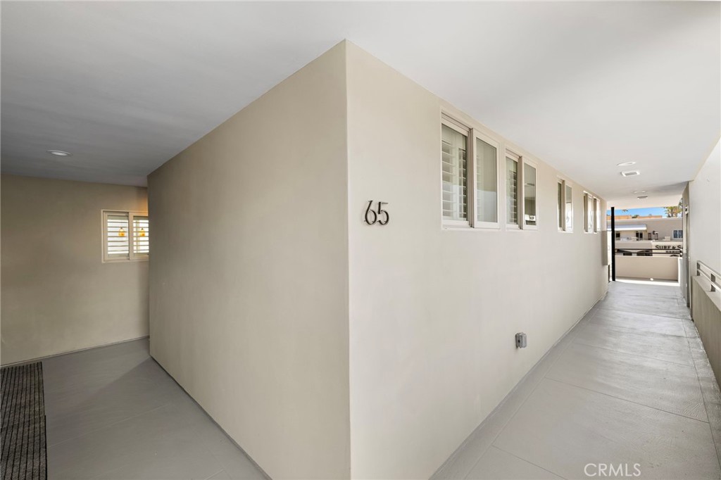 Top end, corner unit - 1585 S Coast 65, Laguna Beach CA 92651 - photo 21