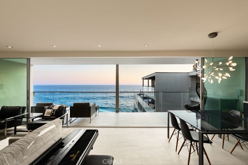 1585 S Coast Highway 66, Laguna Beach CA 92651 - photo 1