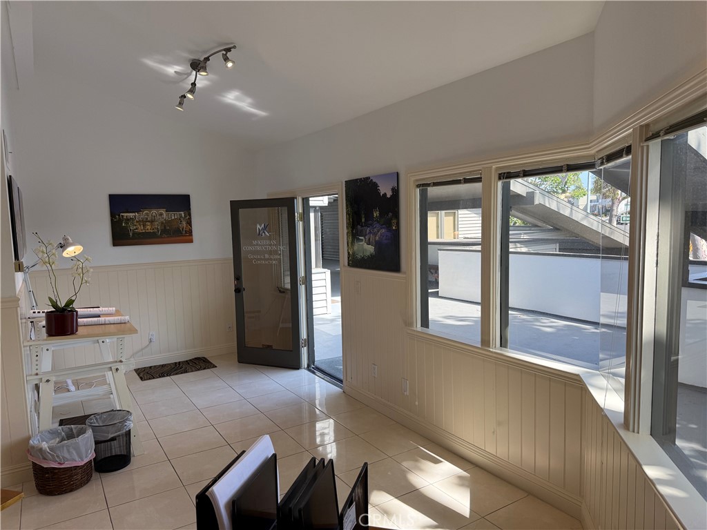 1590 S. Coast Hwy #12, Laguna Beach CA 92651 - photo 11